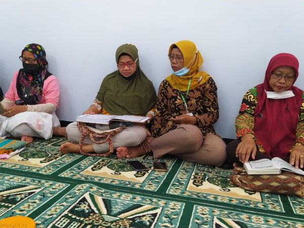 Khotmil Quran SMKN 10 Semarang