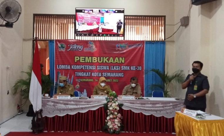 Pembukaan Lomba Kompetensi Siswa (LKS) SMK Ke-30 Tingkat Kota Semarang