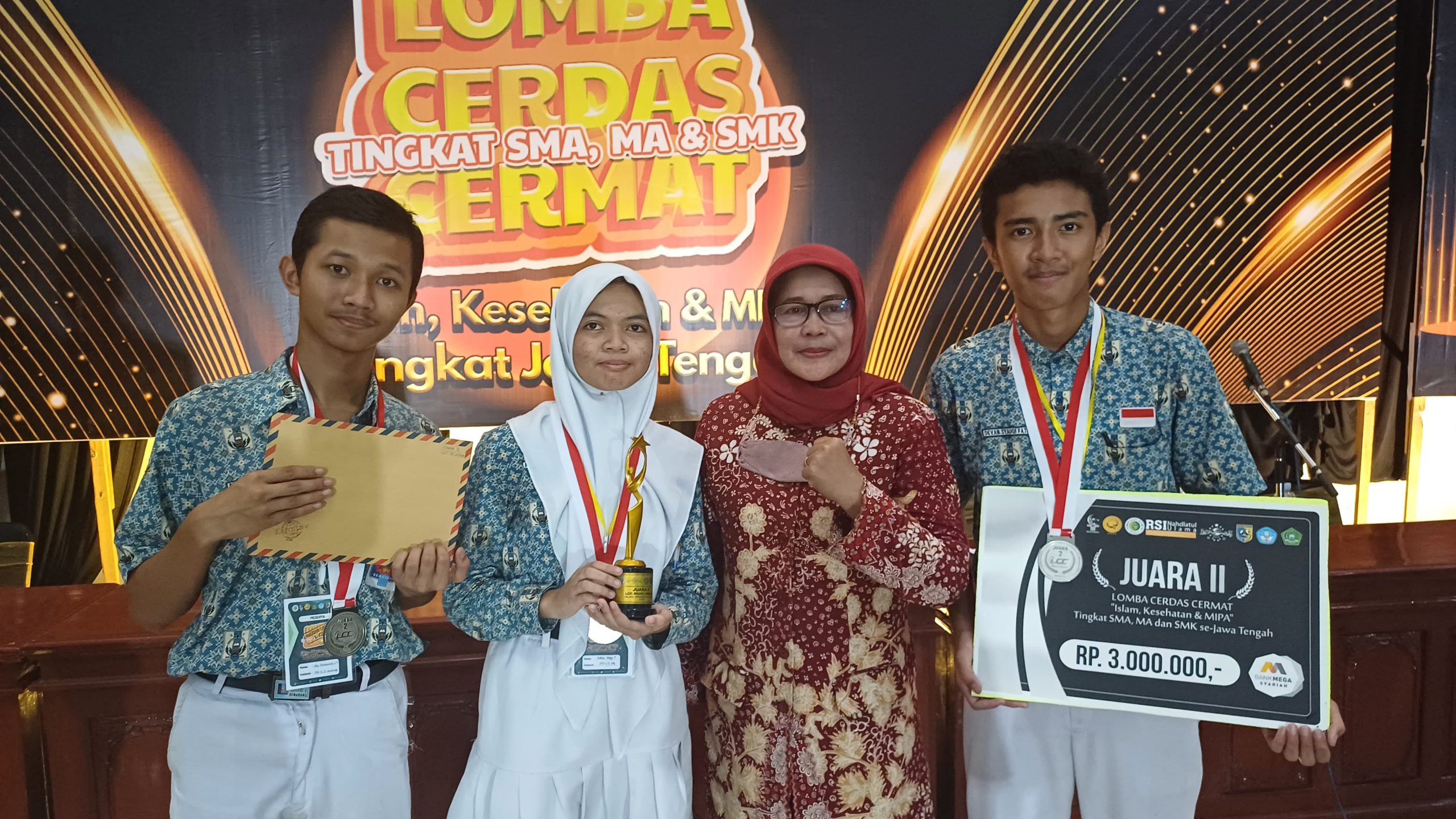 Prestasi Tim SMAN 5 Semarang di Lomba Cerdas Cermat RSINU Demak 2023