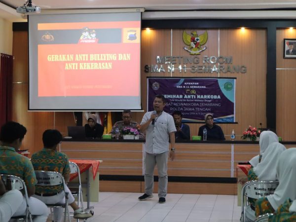 Gandeng Polda Jateng, SMAN 11 Semarang Adakan Seminar Anti Narkoba & Bullying