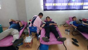 Terminal Peti Kemas Semarang Gelar Donor Darah Bersama PMI dan SMKN 10 Semarang