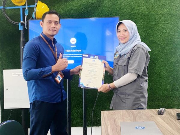 Guru IPAS SMKN 10 Semarang Raih Juara I Diklat Upskilling dan Reskilling